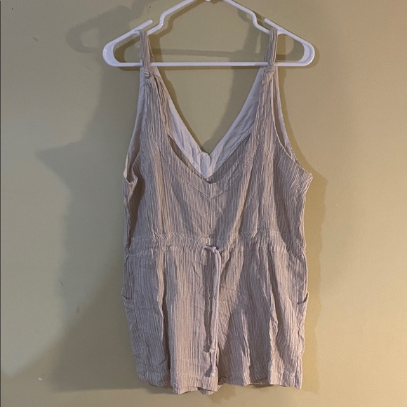 Free People Cotton Tan and Beige Striped Sleeveless Romper with Pockets - Picture 3 of 7